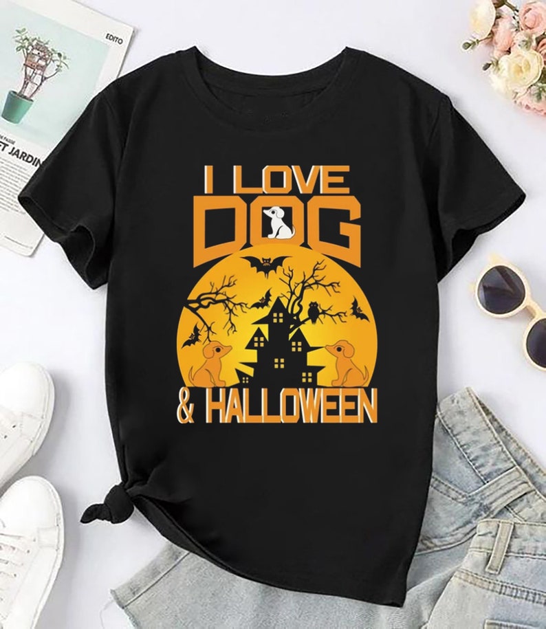I Love Dog And Halloween T-shirt, Spooky Season Halloween Shirt, Halloween Dog Lovers Gift, Halloween Party Shirt, Scary Halloween Shirt