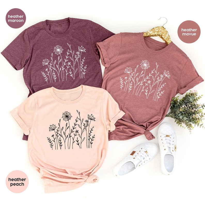 Minimalist T-Shirts, Gifts for Women, Flowers Crewneck Sweatshirt, Aesthetic Tees, Floral Shirts for Women, Wild Flowers Graphic Tees
