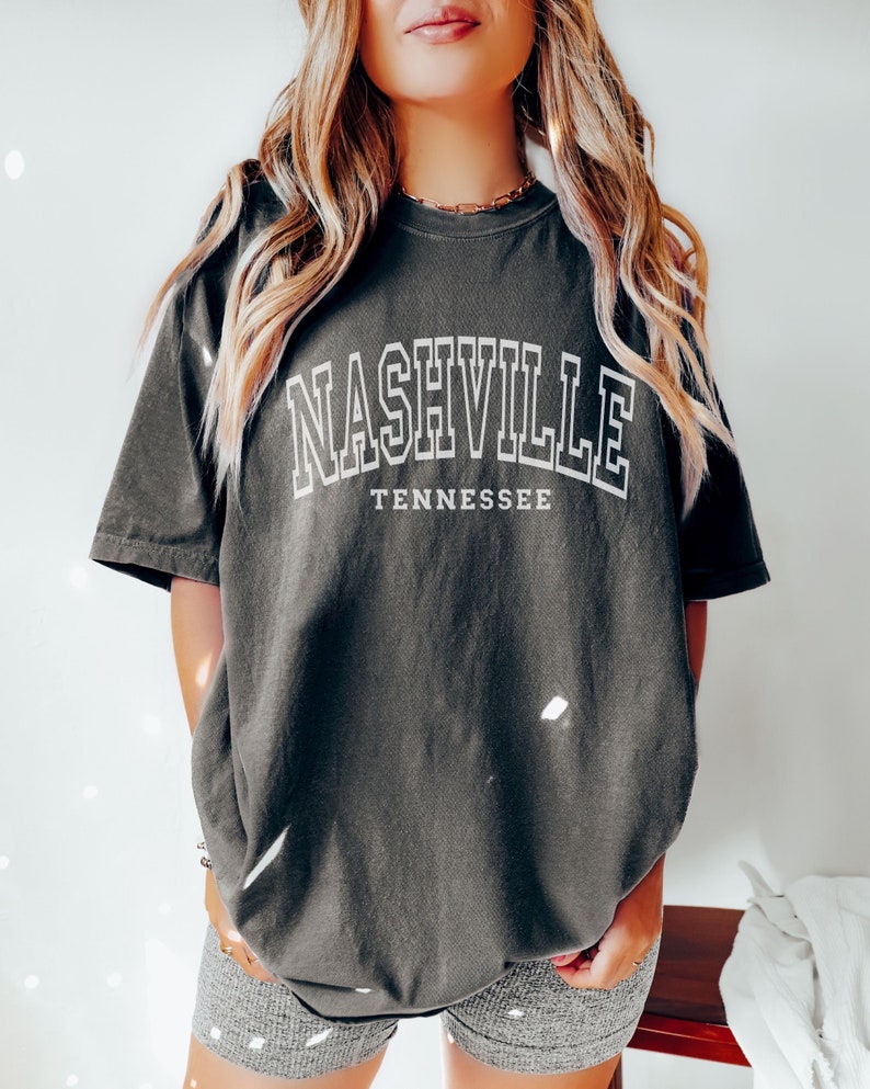 Nashville Shirt, Comfort Colors Trendy Varsity T Shirt, Aesthetic College Shirt, Oversized Minimalist Tee, Nashville Tennessee Shirt